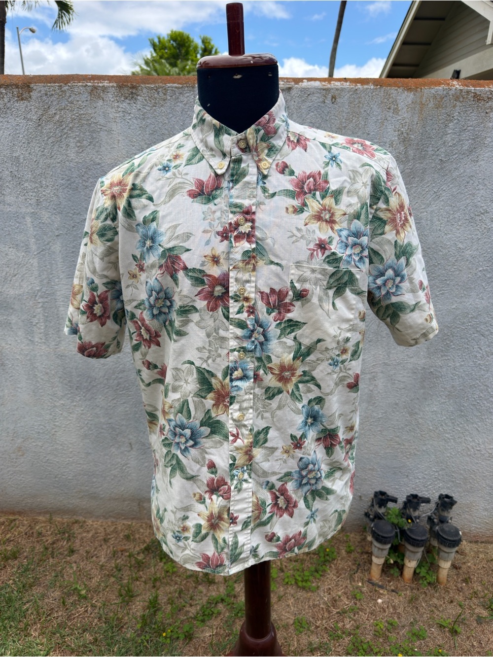 PreOwned Reyn Spooner Hawaiian Print Multicolored Full Button Down Men's Medium